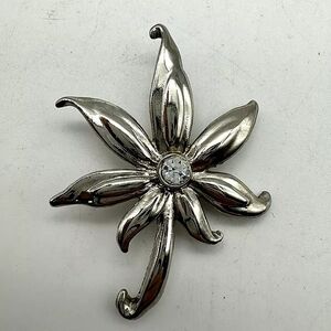 Silver Leaf Brooch